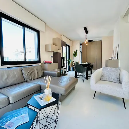 Apartment Porto Attico Wally -flexrent Immobiliare Abissinia