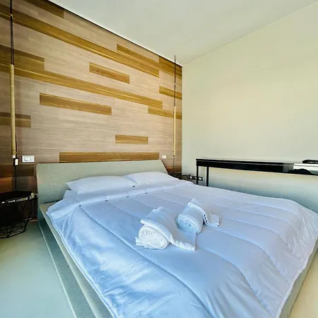 Apartment Porto Attico Wally -flexrent Immobiliare Abissinia *