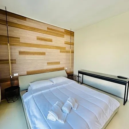 Porto Attico Wally -flexrent Immobiliare Abissinia * Riccione