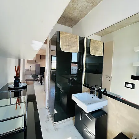 Porto Attico Wally -flexrent Immobiliare Abissinia Apartment *